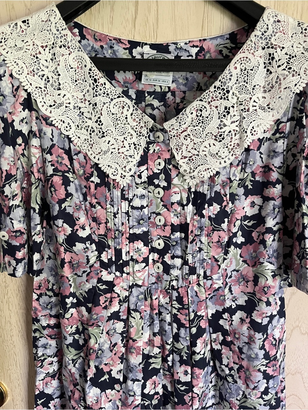 Laura Ashley Vintage Floral short sleeved dress Lace Collar Size 8 - Picture 3 of 9